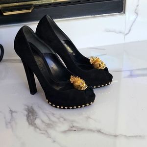 Alexander McQueen black suede skull heels